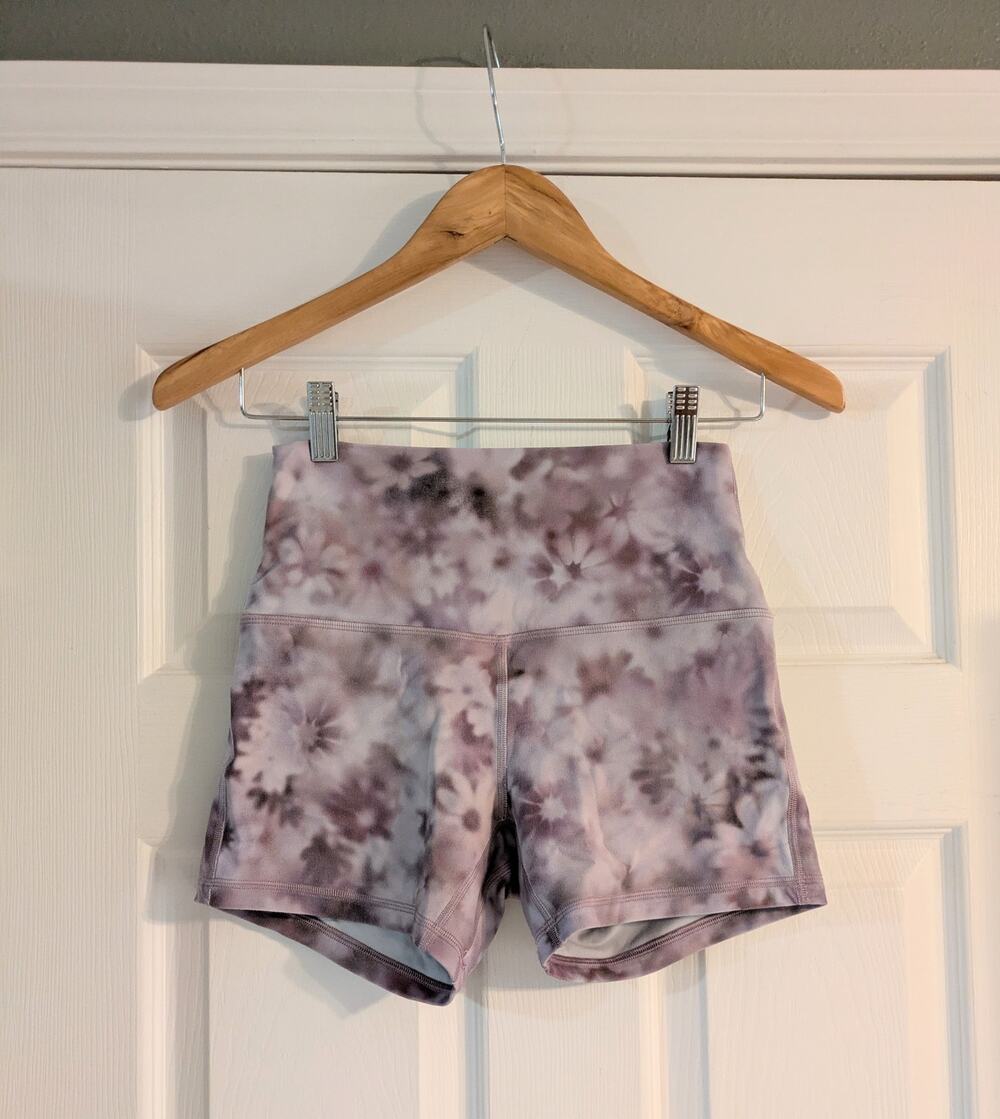 Lululemon Align High-Rise Short 4" Purple Floral Tie Dye Nulu LW7CLAS Size 6